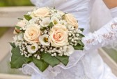 أجمل و أحلى الباقات و الورود 14696450-bouquet-de-mariage