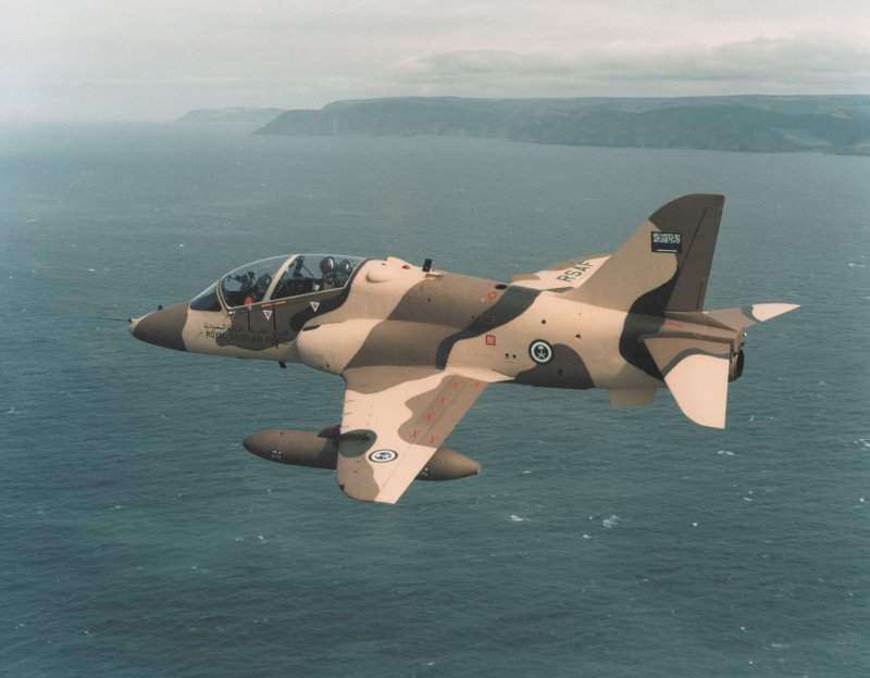 الموسوعه الفوغترافيه لصور القوات الجويه الملكيه السعوديه ( rsaf ) Hawk_sau2