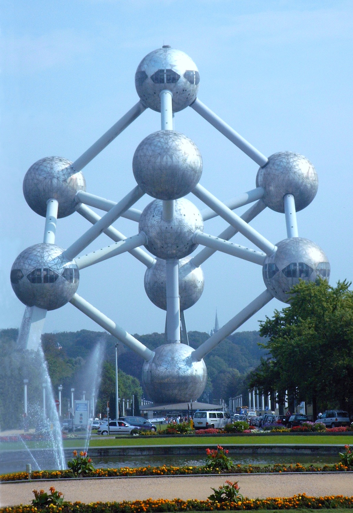 qu\'il sont nul ses francais Atomium03