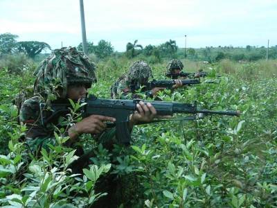 Latihan Terjun Taktis Yonif Linud 305/Tengkorak Peristiwa-latihan-terjun-taktis-08