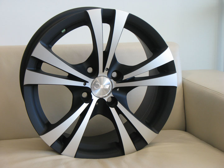 M: Uued ilusad 15" valuveljed ainult 276€ 131