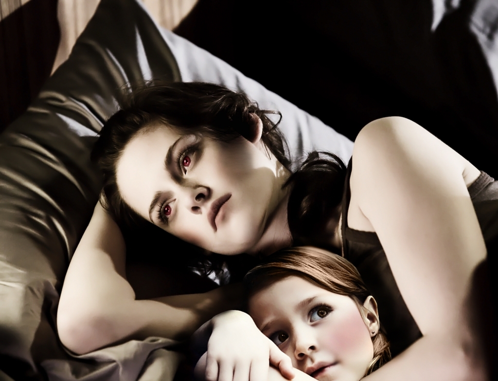 renesmes kambarys Bella-and-nessie-renesmee-carlie-cullen-5232557-1024-784