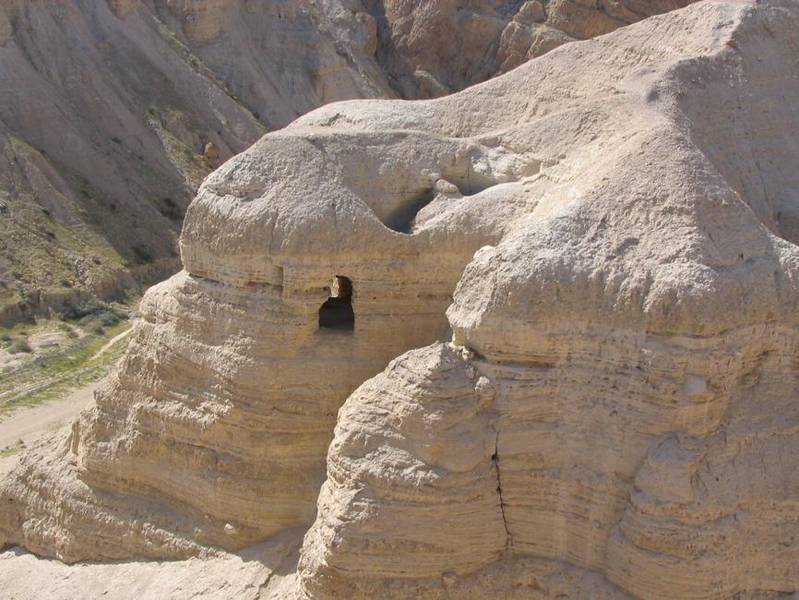 Nove novos rolos descobertos em Qumran Fa1421f98f