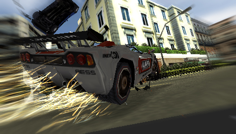 [30/08/05] 32 Images pour Burnout Legend Brntlgnd%20(25)