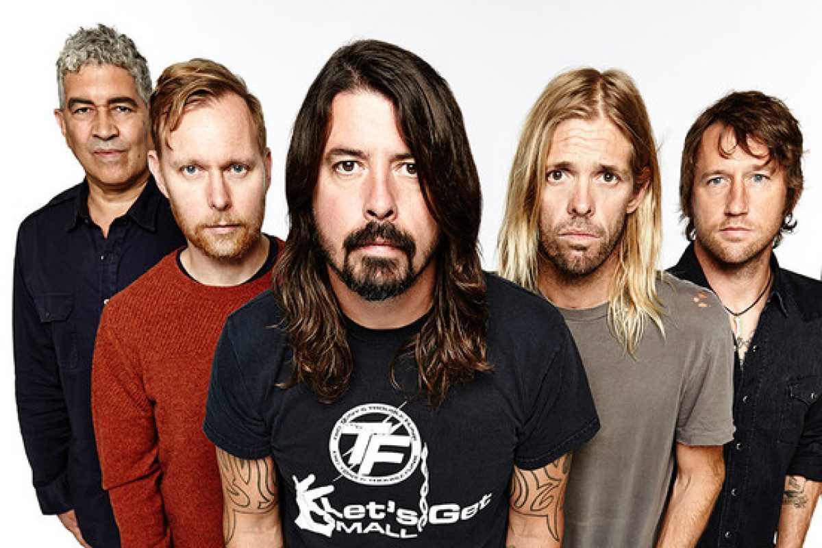 HOLA SOY EXTRATERRESTRE, ME ENSEÑAS ? - Página 3 FOO-FIGHTERS-I-1200x800_c