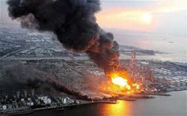 [Accepté] Royaume-Uni de Grande-Bretagne et d'Irlande du Nord Fukushima-explosion-17-03-2011