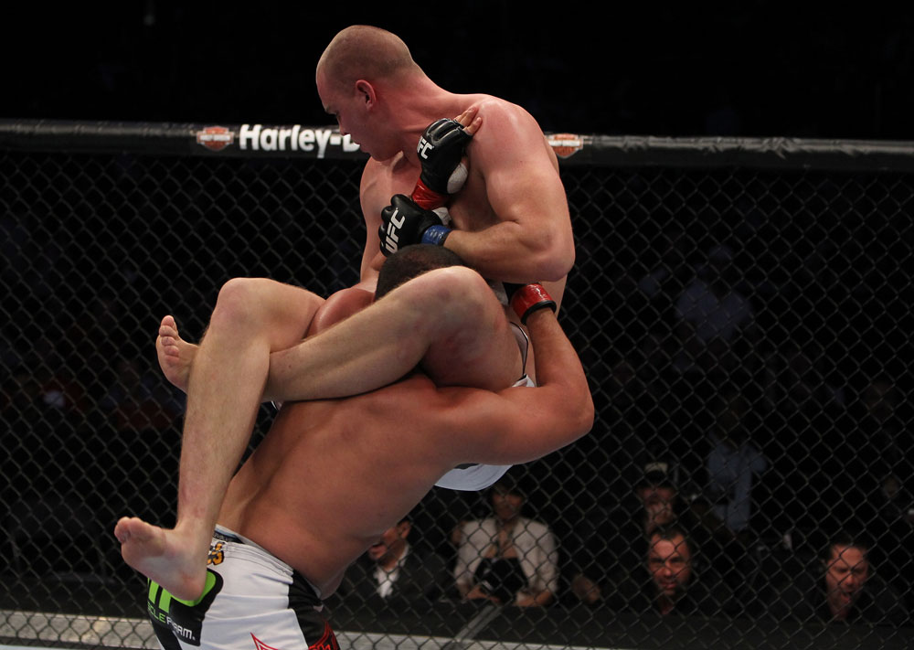 UFC PHOTOS 3\10 09_struve_vs_barry_005