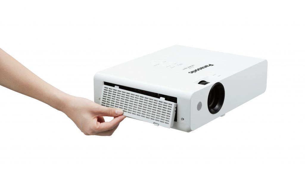 Thiết bị nghe nhìn: Máy Chiếu Panasonic PT-LB360A Projec-tor-Panasonic-PT-LB360A-1024x573