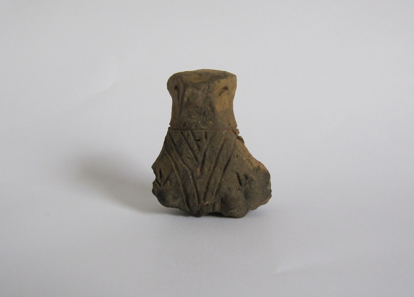 Etnolosko blago Srbije i ex YU - Page 2 Vincanska-figurina-keramika-1a--005_1340x1495