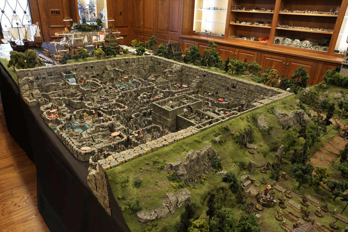 Un diorama remarquable.... Amazing-tabletop-terrain-fantasy-dungeonsanddragons-gaming-table-01