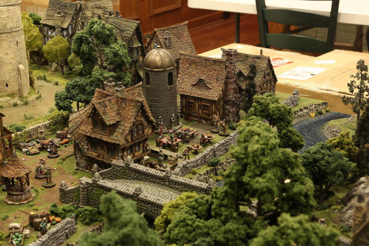 Un diorama remarquable.... Amazing-tabletop-terrain-fantasy-dungeonsanddragons-gaming-table-14