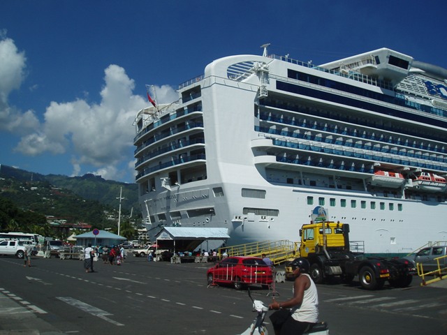 Le Sapphire Princess à Tahiti P5031800