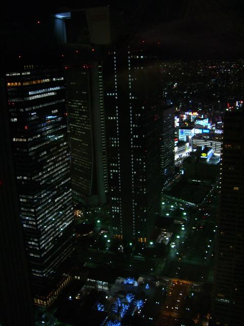 Panoramiques  Edifiants Tokyo-by-night-from-city-hall-2