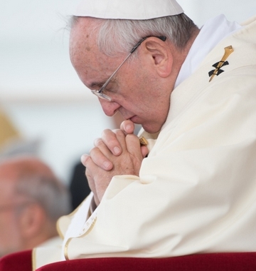 Le Pape François selon le témoignage des photos - Page 2 Cover_1309_6575