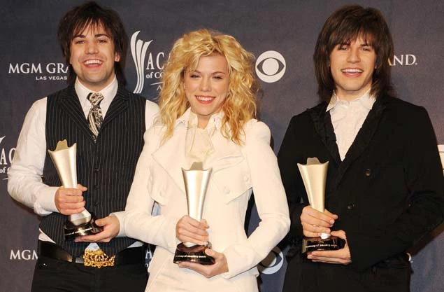  the badne perry TheBandPerry