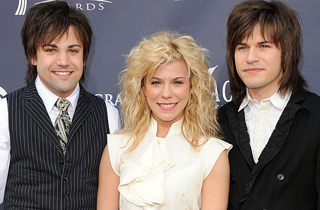  the badne perry Band-perry-040311a