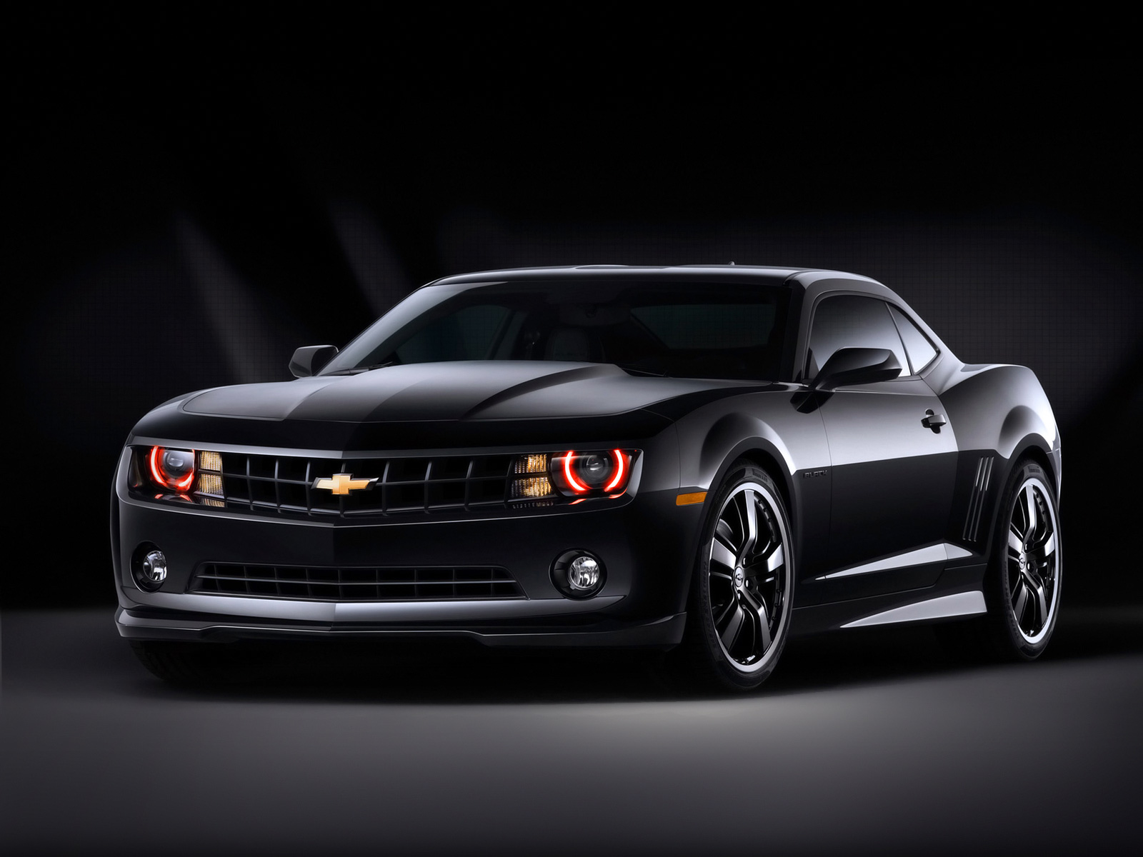 Chevrolet Camaro Convertible de serie 2011 Chevrolet_Camaro_Black_Concept_2010