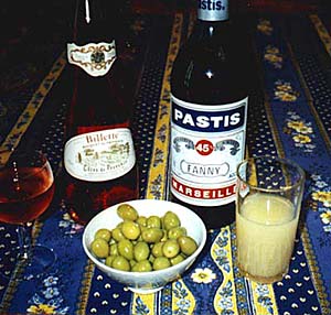 Un petit apéro? Pastis