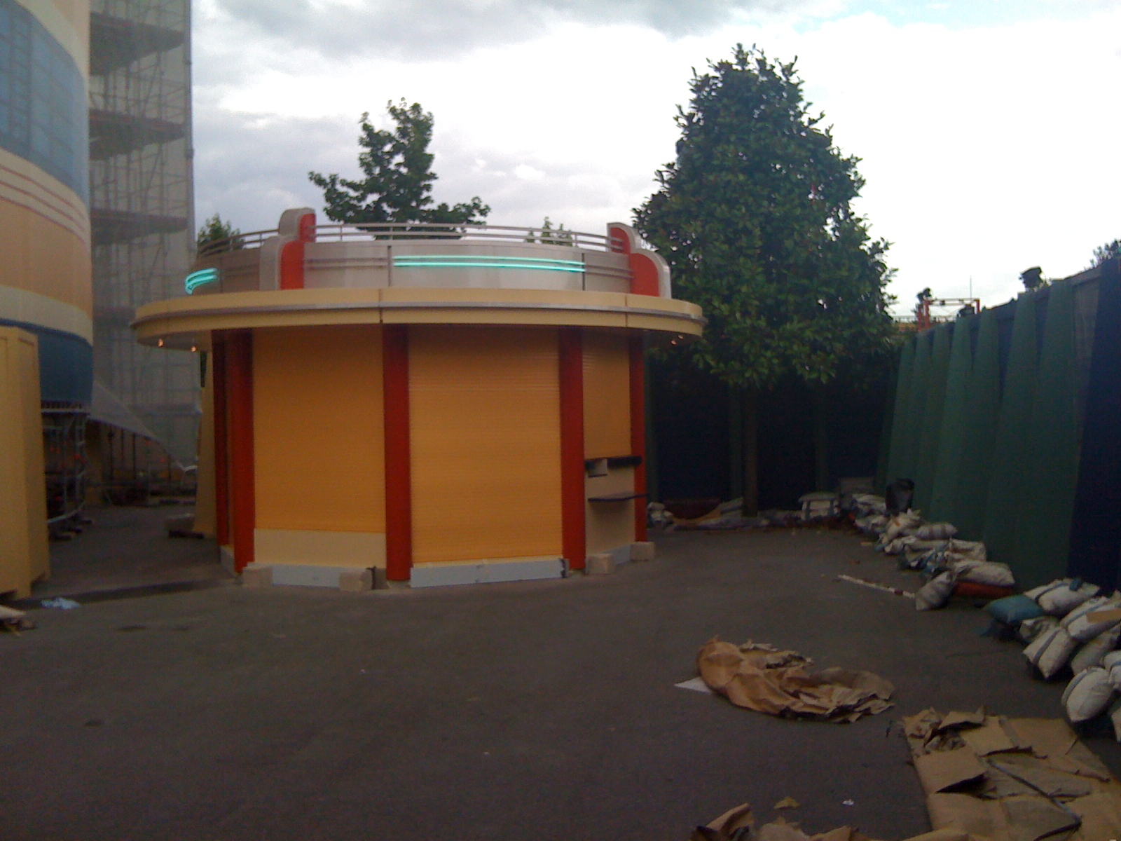 Stand de glaces insolite dans le Parc Walt Disney Studios (page 4) Kiosque1