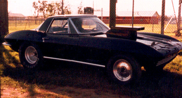 Recherche Corvette '67 modèle Coupe 67vetteside-1