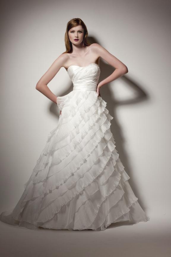 ما أروعك فستان زفاف  Martina-liana-wedding-dresses-2010-2011-315