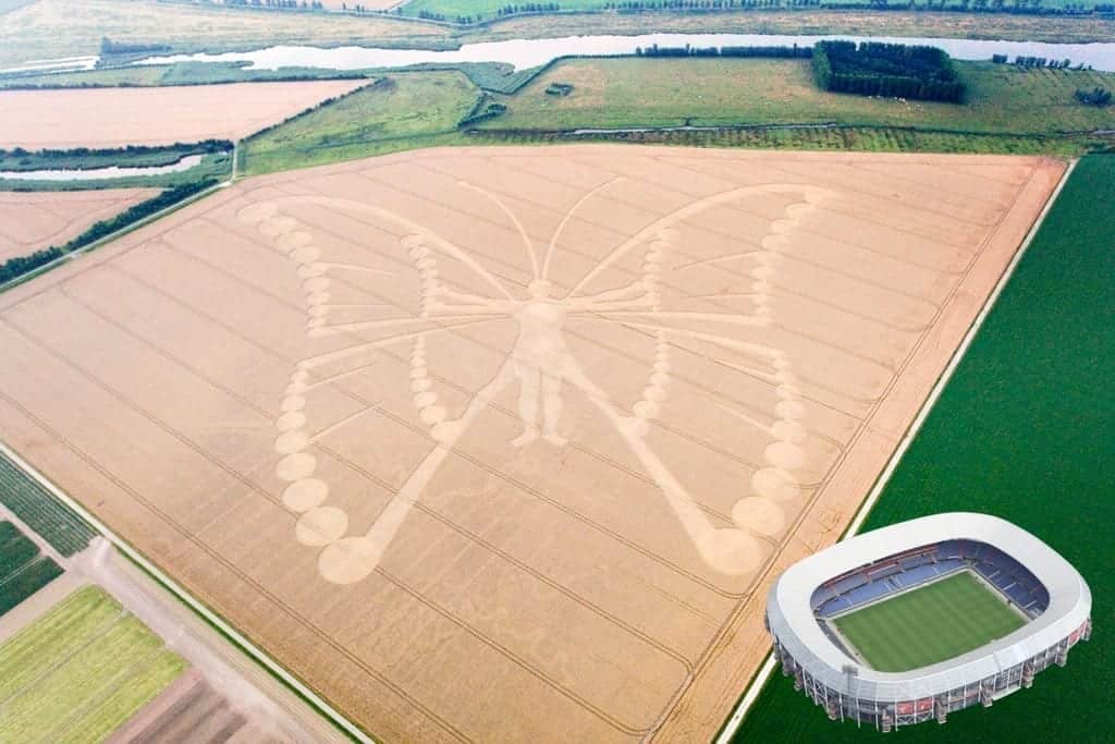 Les agroglyphes (ou crops circles) Netherlands_Butterfly-Crop-Circle2