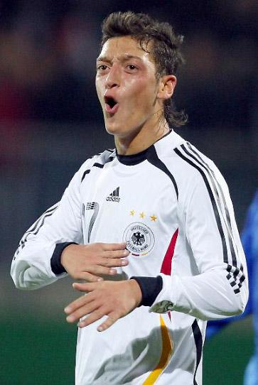 |Milano Ac Magg' | Ozil