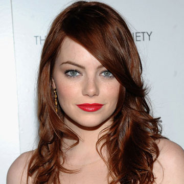 9 Seleb Terpopuler Di Tahun 2012 Emma_Stone_01