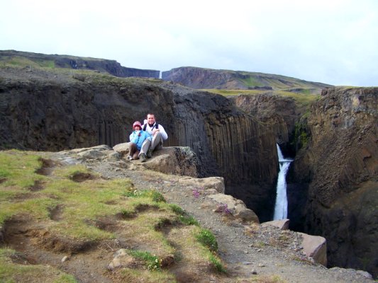 Islande 2008: les photos et videos Hengifoss%20Litlanesfoss%202%20r