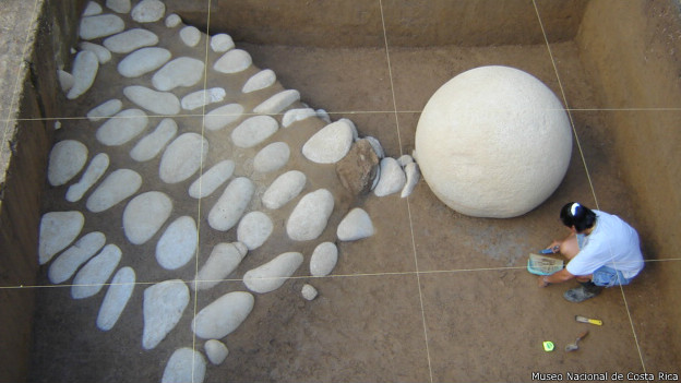 Las teorías sobre el origen de las misteriosas esferas de Costa Rica 140702160536_esferas_costa_rica_624x351_museonacionaldecostarica