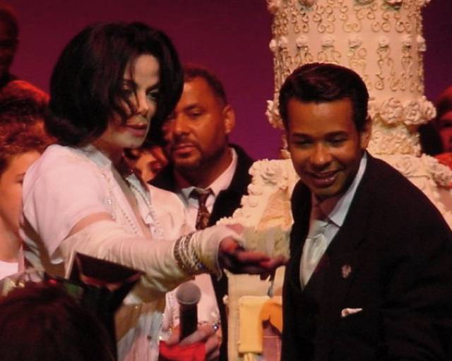 Raffles van Exel y su conexión con Tohme Tohme Rafflesandmichaeljackson12