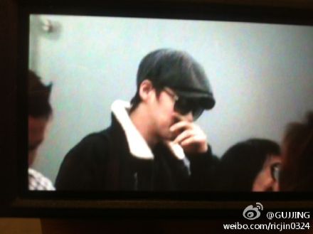 [24.2.12][Pics]JunJin~Seoul to Shanghai A1a45ee4jw1dqdjhqo0ksj