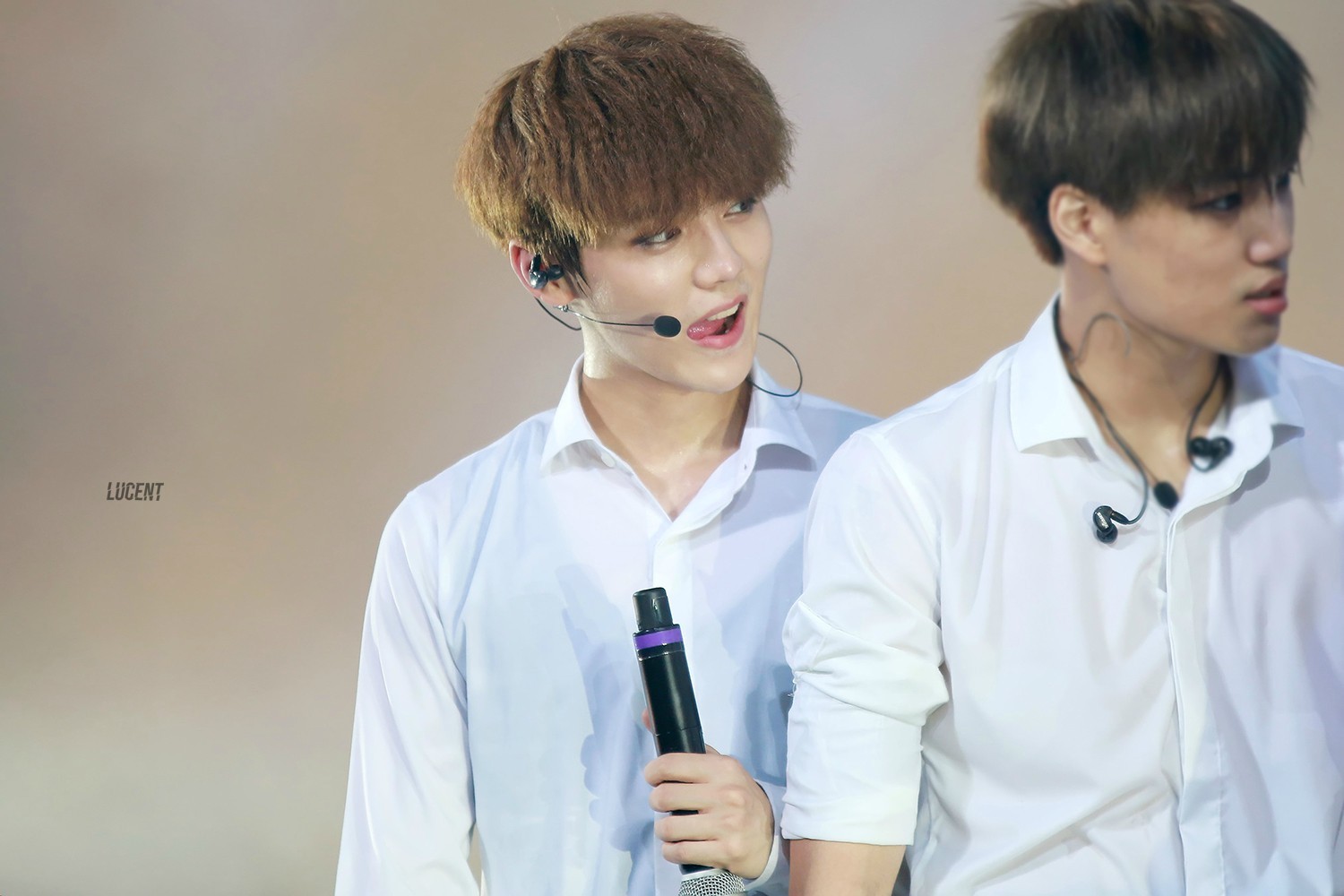 [FANTAKEN] 140718-19 EXO Concert "The Lost Planet" in Shanghai Day 1-2 [45P] 005ErVMVgw1eijmkvhtkfj315o0rsq74