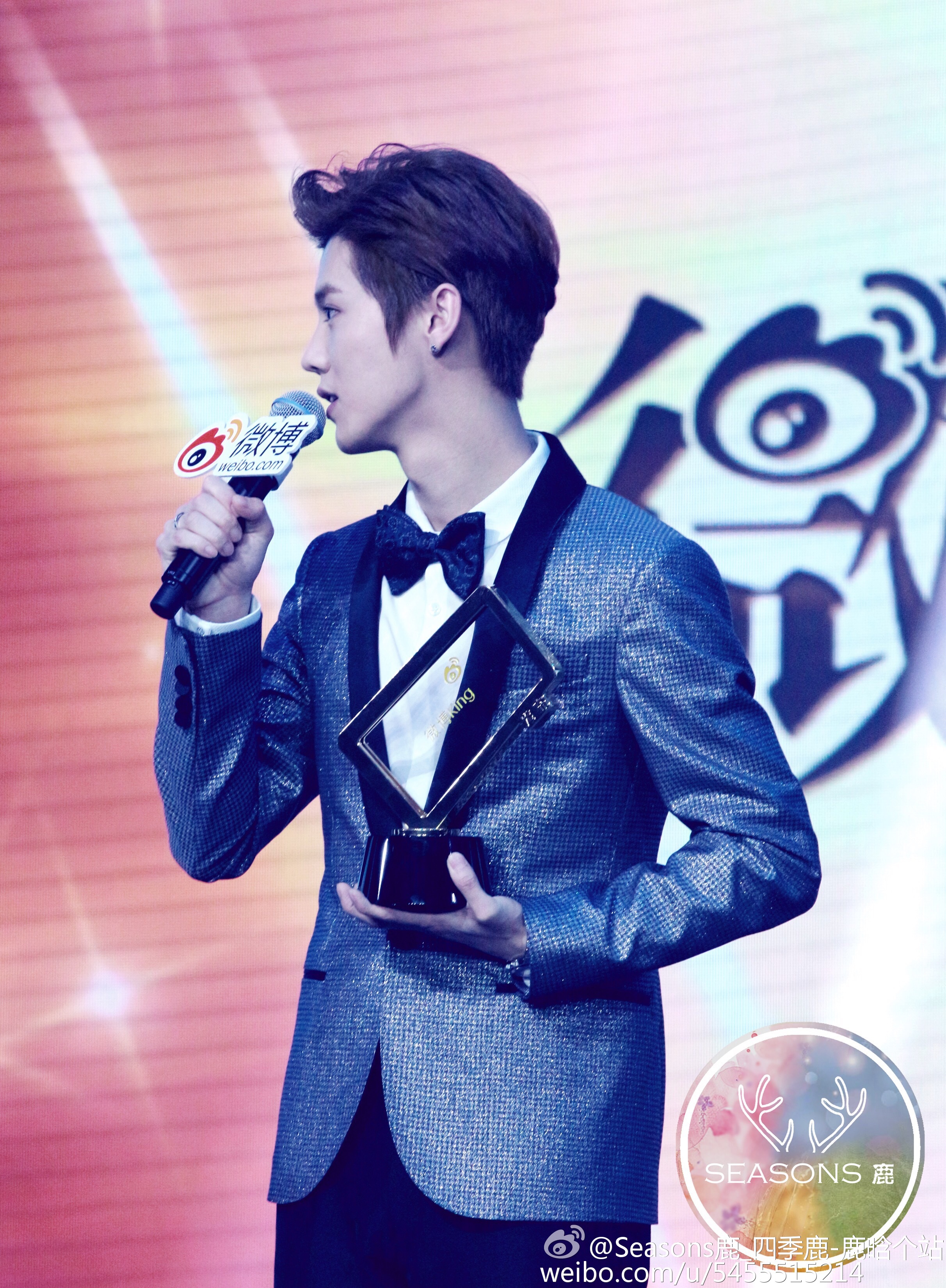 [FANTAKEN] 150115 2014 Weibo Awards Night [100P] 005XcMISjw1eobmigim2bj31vc2jnu0x