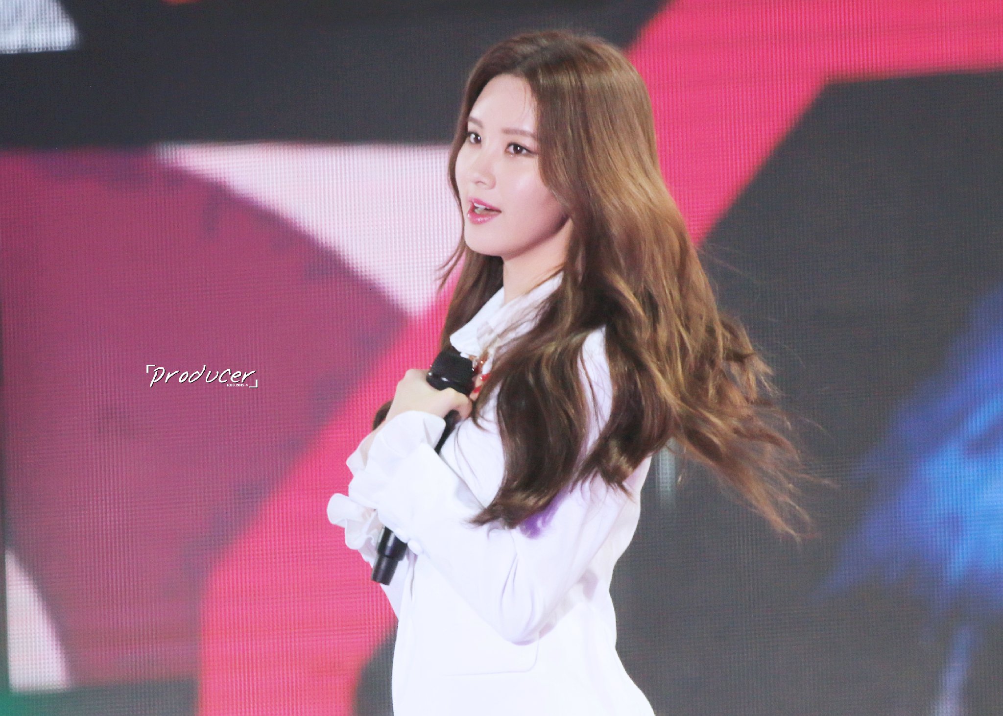 [PIC][24-10-2014]SNSD khởi hành đi Trung Quốc để biểu diễn tại "MBC Korean Music Wave in Beijing 2014" vào chiều nay - Page 11 0062K7DFgw1eqswh20fruj31kw14m7fo