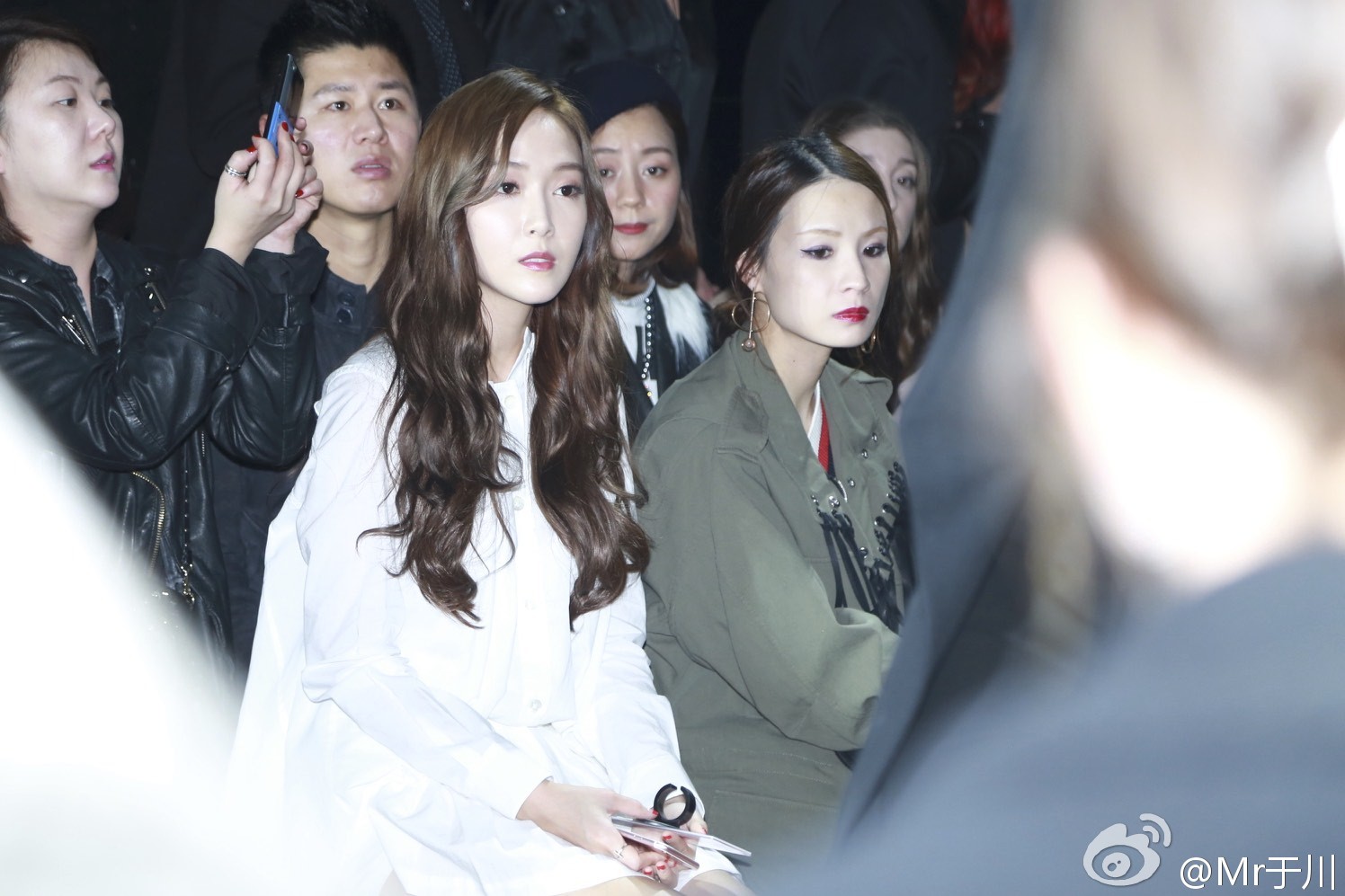 [PIC][02-03-2016]Jessica khởi hành đi Pháp để tham dự "Paris Fashion Week 2016" vào sáng nay 4843d13egw1f1k08uorxmj215k0rp79f