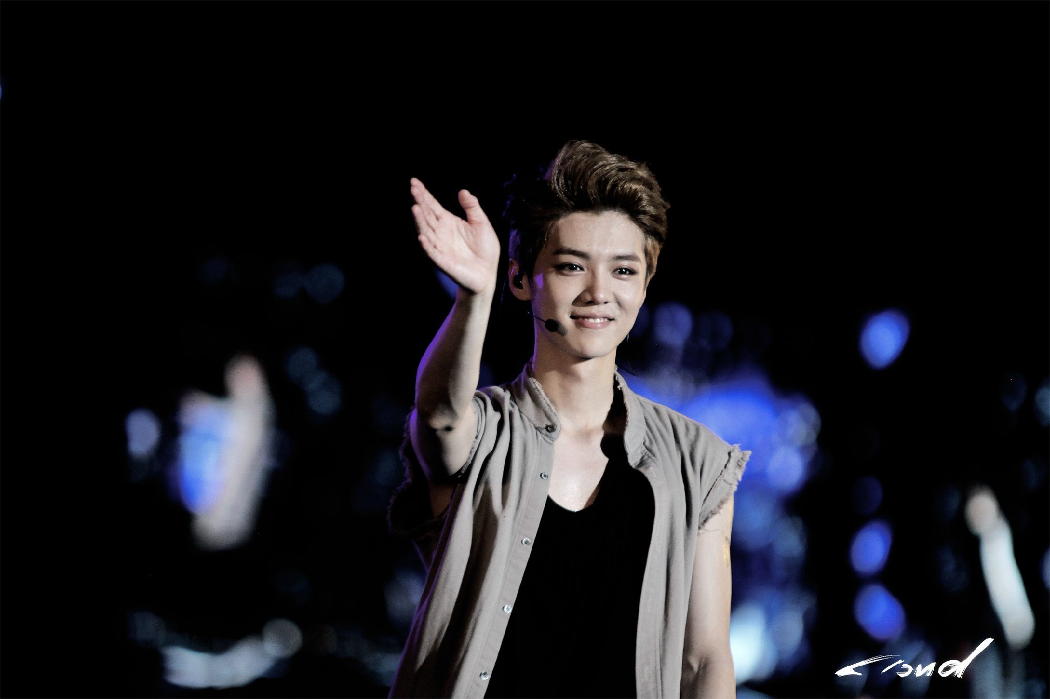 [FANTAKEN] 140705 EXO Concert "The Lost Planet" in Chengdu [150P] 60404d33jw1ei4ntx1g7xj21kw11xdkq