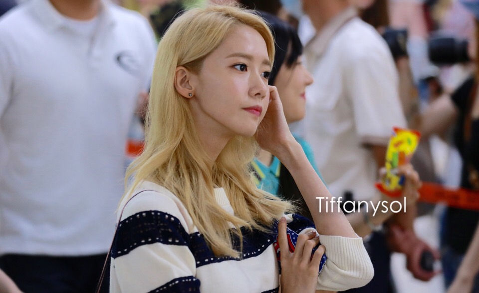 [PIC][07-07-2015]SNSD trở về Hàn Quốc vào trưa nay 6a1fc4ebjw1etu1y1nnd1j20qo0gbwh5