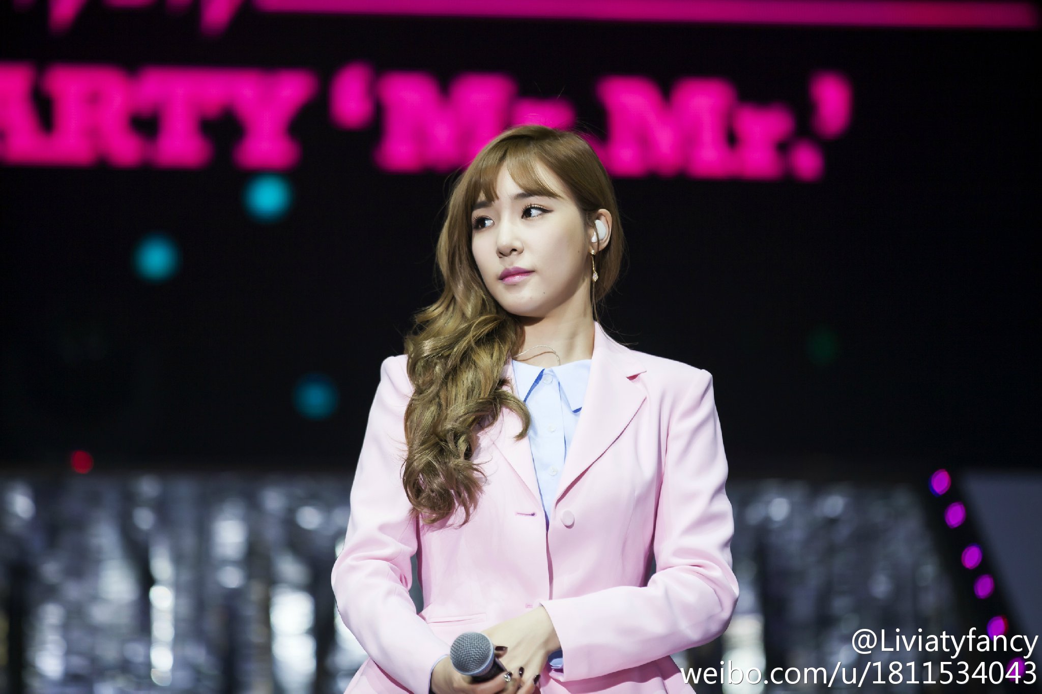 [PIC][29-11-2014]SNSD khởi hành đi Trung Quốc để tham dự "China for GG 1st Fan Party in Bejing" vào sáng nay - Page 5 6bf9d0dbgw1emsaieoo6jj21kw11xwl5