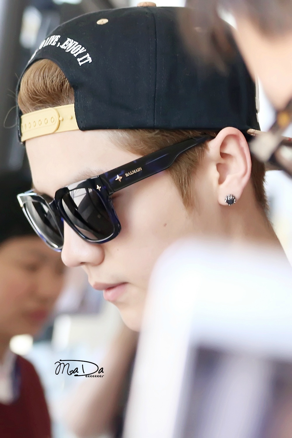 [FANTAKEN] 140628 Tianjin Airport - Departure [37P] 6c97debfjw1ehu3uevu0pj20rs15o46z