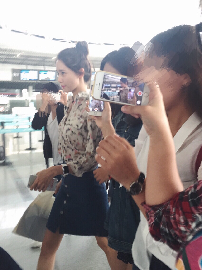 [PIC][26-05-2015]YoonA trở về Hàn Quốc vào trưa nay 71d7a1f0jw1eshcy60bgjj20nm0vkgq1