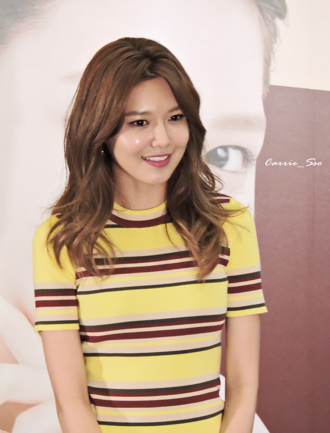 [PIC][04-02-2015]SooYoung xuất phát đi Hồng Kông để tham dự buổi fansign cho thương hiệu mỹ phẩm "LLang" - Page 3 82c8d0fejw1eoys8lt3ytj20vq15oals