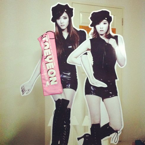 [PIC + GIF][30/10/2011] ♥  TaengSic Couple  ~ BYUN TỘC ♥ Happie Birthday Lép Phu Nhân 18/4/2012 - Page 3 8eb1f0f8jw1dpyijs931mj