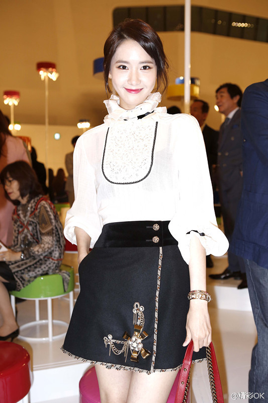 [PIC][04-05-2015]YoonA tham dự sự kiện "Chanel Cruise Collection Show in Seoul" vào tối nay 93d1603bjw1ertcpvq7wqj20et0m8q5s