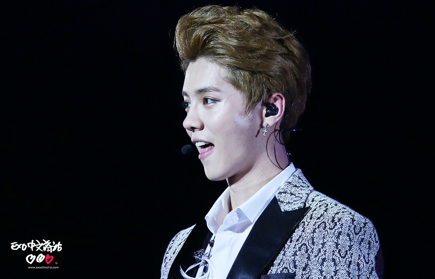 [FANTAKEN] 140705 EXO Concert "The Lost Planet" in Chengdu [150P] 9cc144b2tw1ei4f99pscbj215o0qrq8y