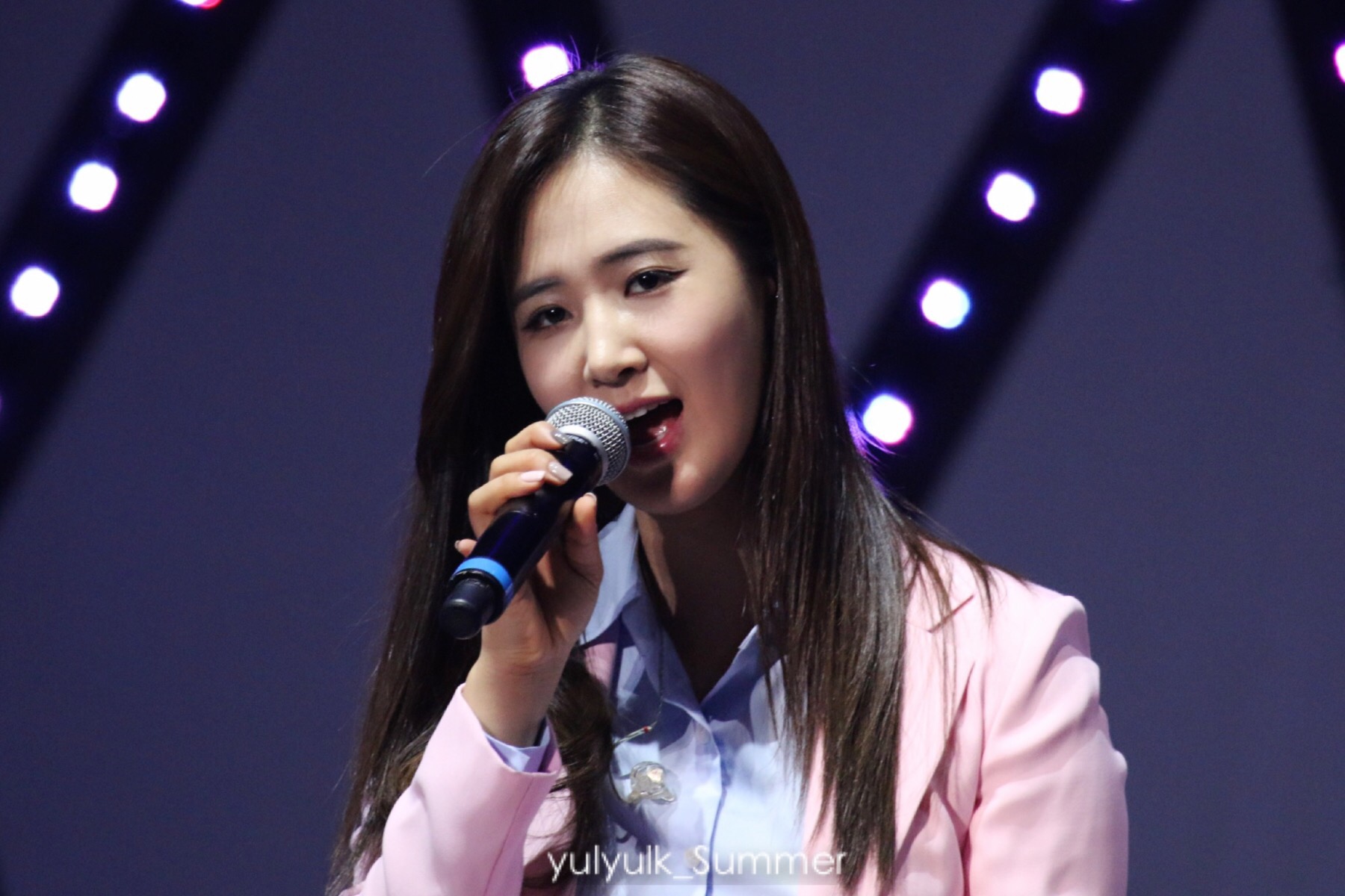 [PIC][29-11-2014]SNSD khởi hành đi Trung Quốc để tham dự "China for GG 1st Fan Party in Bejing" vào sáng nay - Page 7 A2be6f0ejw1emtzeqlx6dj21e00xcn5p