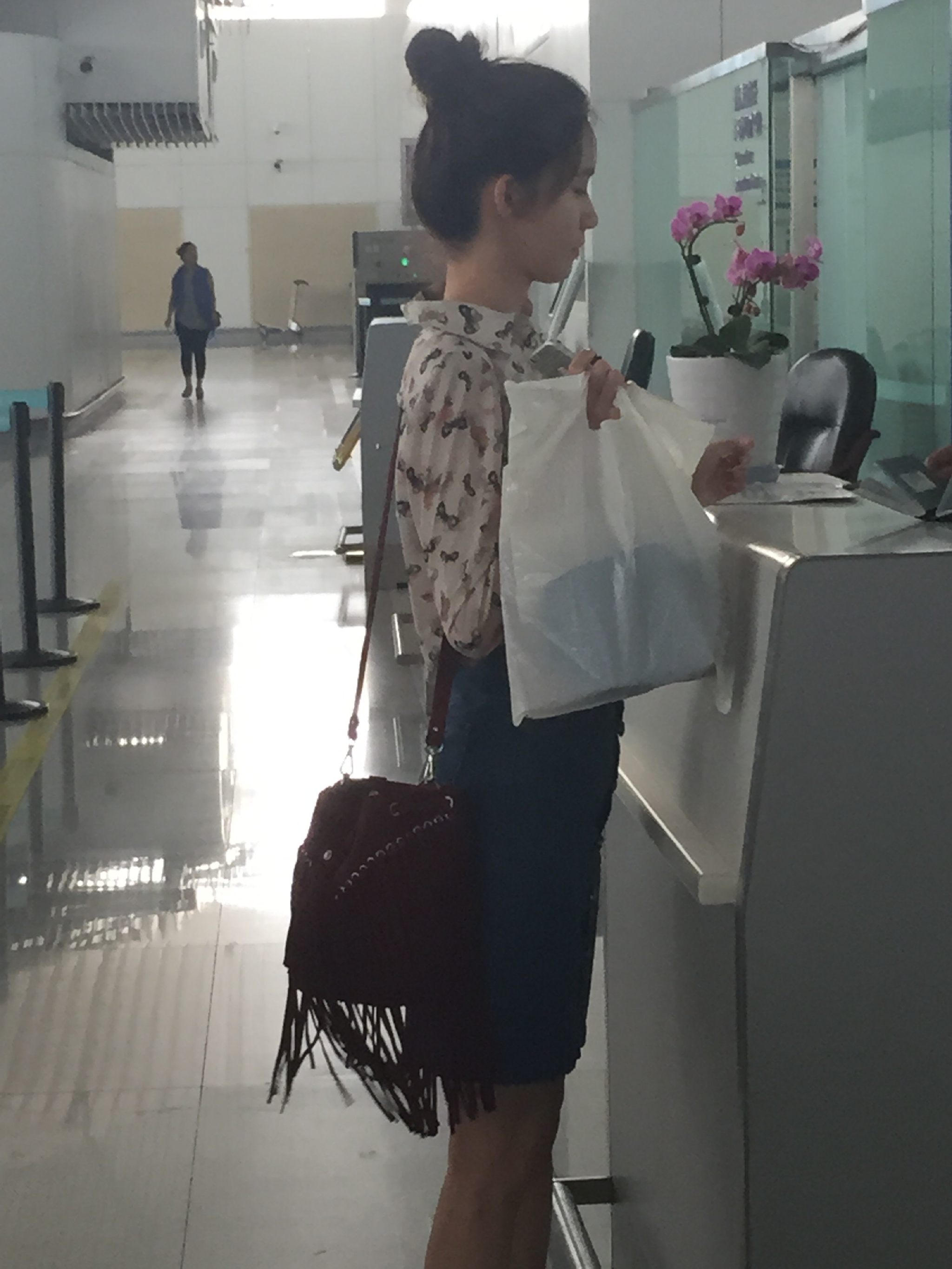 [PIC][26-05-2015]YoonA trở về Hàn Quốc vào trưa nay A5c32dfejw1eshc68dvpwj21kw23uqnf