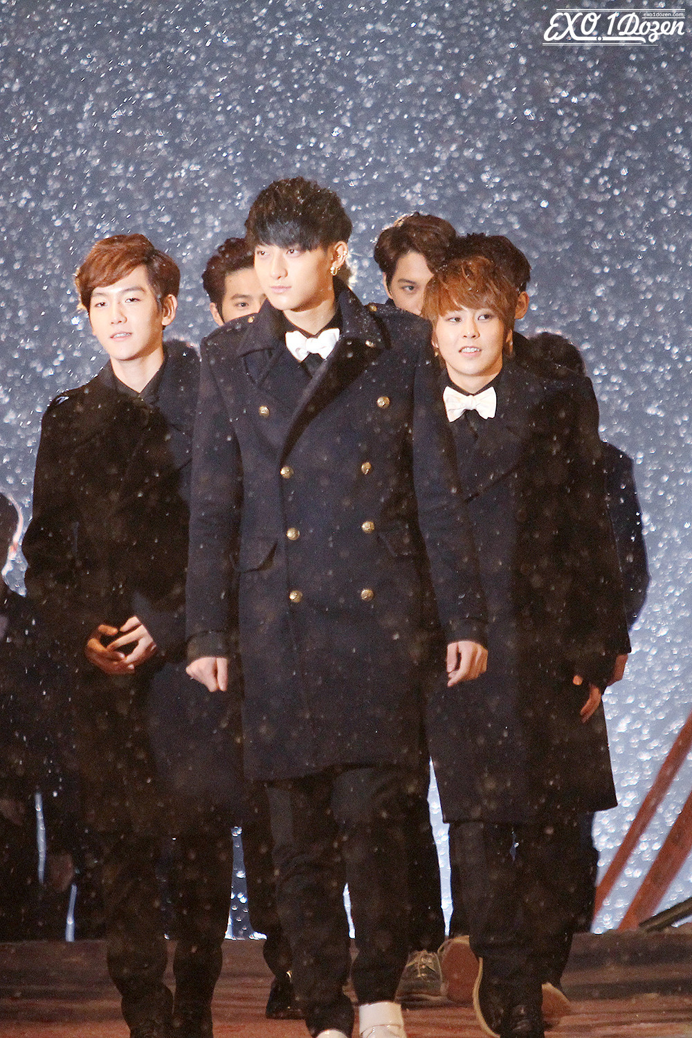 [Fantaken] 291212 EXO M XiuMin @ SBS Gayo Daejun Acc46636gw1e0moanprw6j