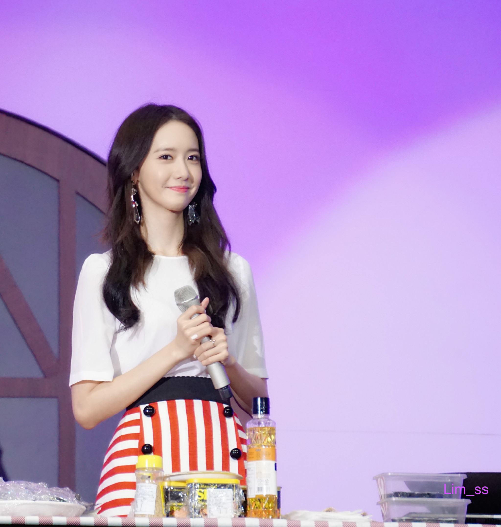 [PIC][24-06-2016]YoonA khởi hành đi Bắc Kinh - Trung Quốc để tham dự "2016 YoonA 1st Fanmeet - BLOSSOM in Beijing" vào sáng nay - Page 3 B8614963jw1f58i133nchj21kw1nwwu4