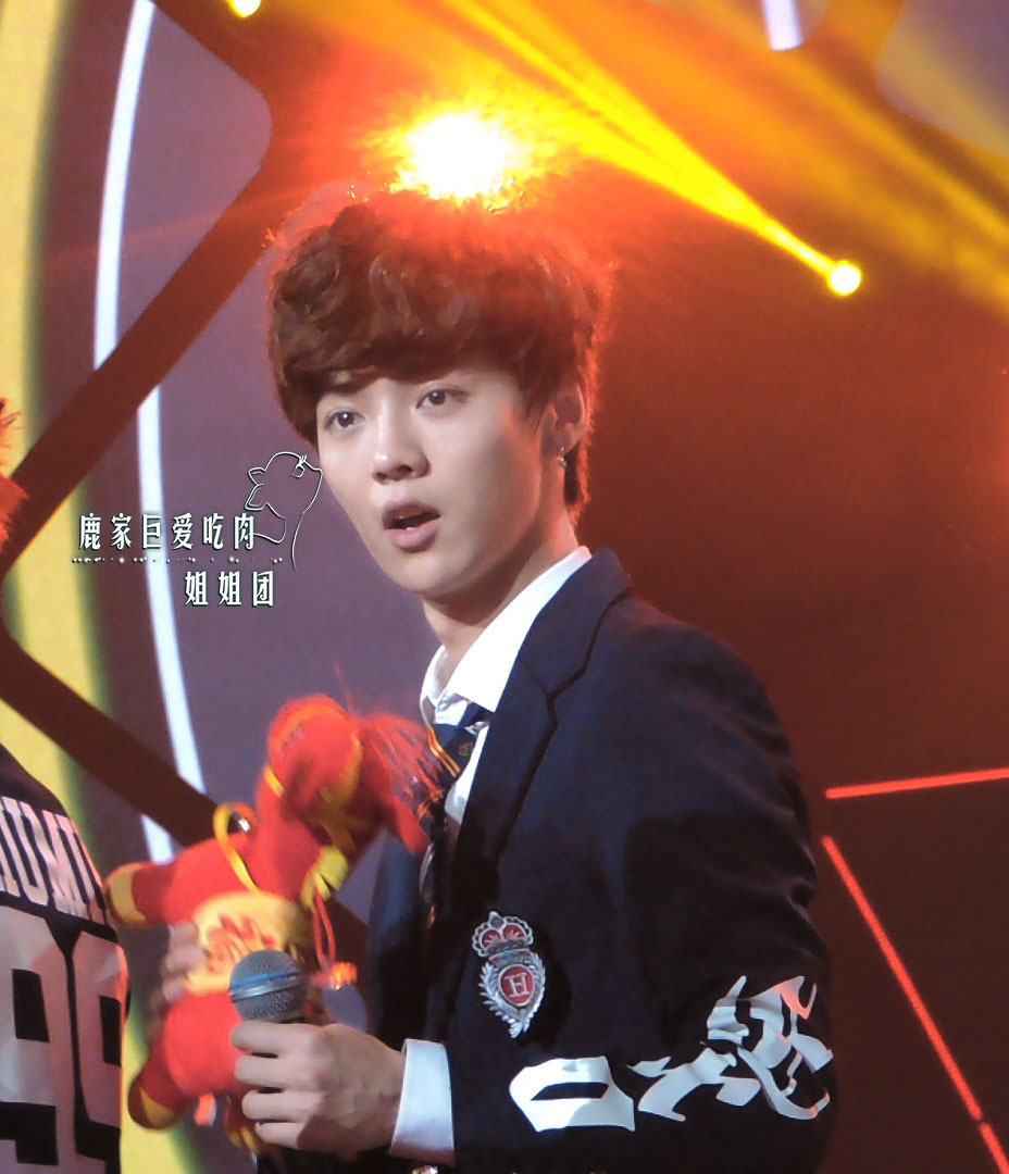 [FANTAKEN] 131231 Shanghai TV New Year's Eve Concert [47P] C4a2add0tw1ec4e7qxoj8j20ps0u0q83